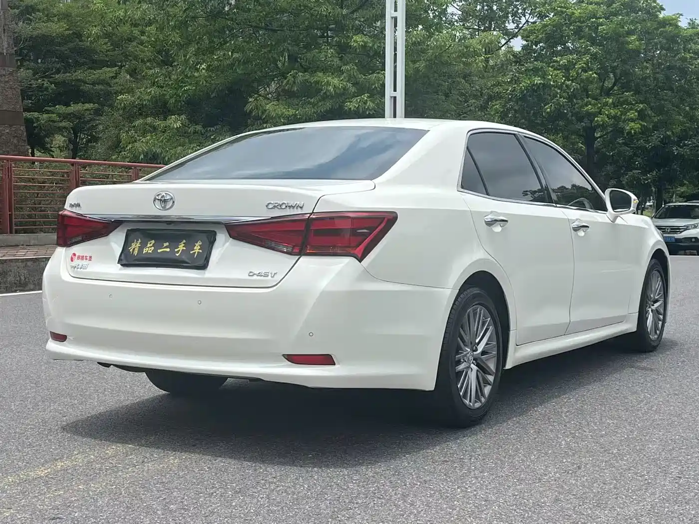 Toyota Crown 2017 2.0T Sport Edition фото 7