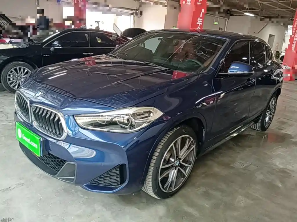 Photo 2 - BMW X2