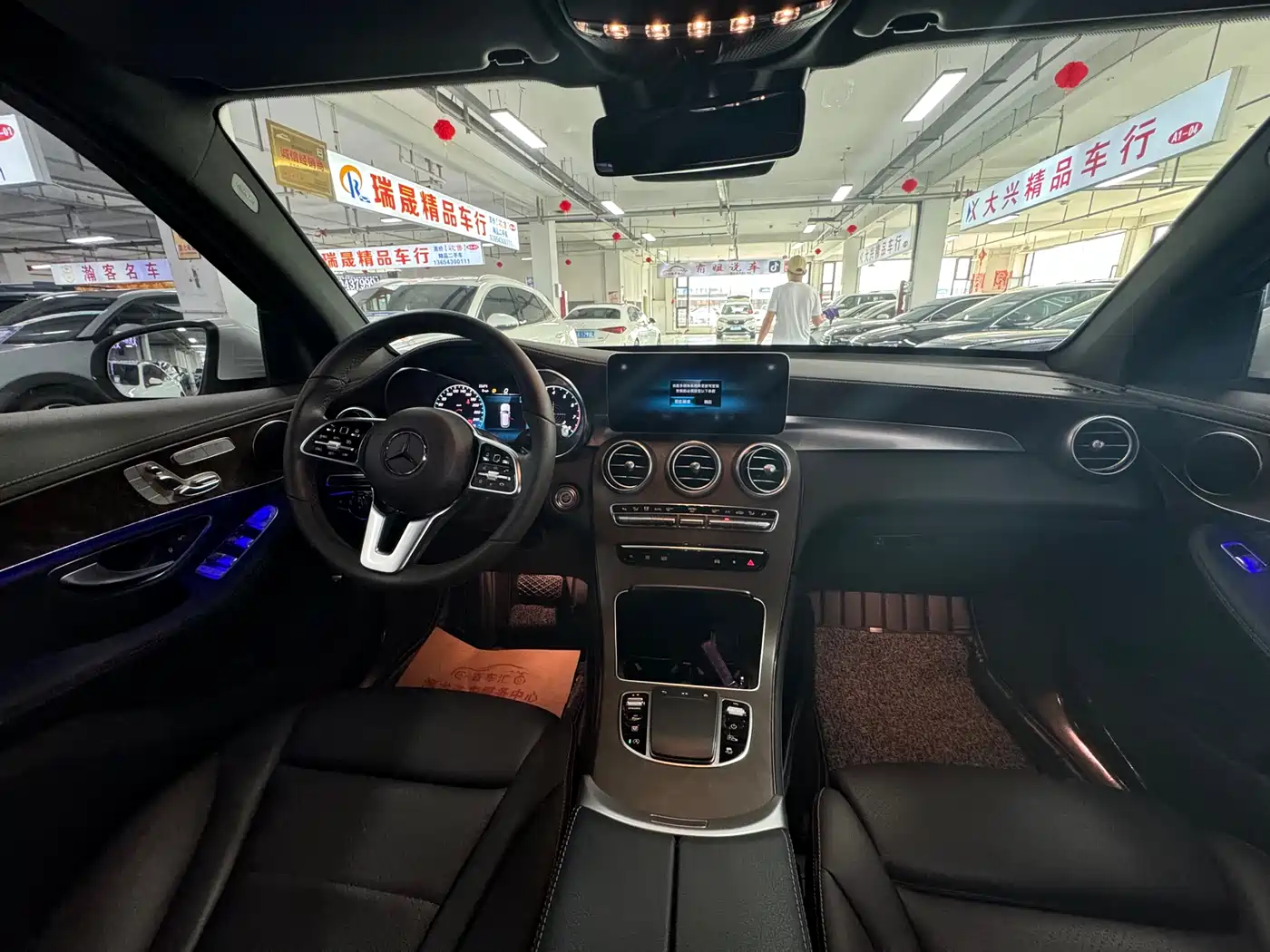 Mercedes-Benz GLC 2020 Facelift GLC 300 L 4MATIC Dynamic фото 8