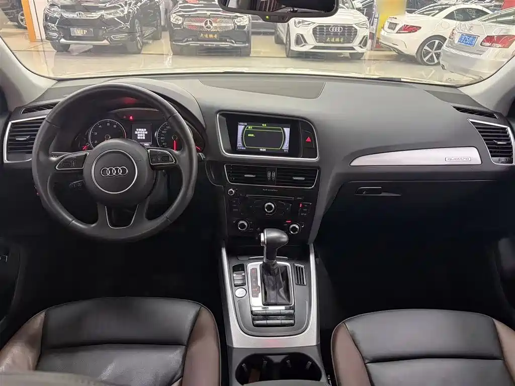 Audi Q5 2017 Plus 40 TFSI Technology фото 8