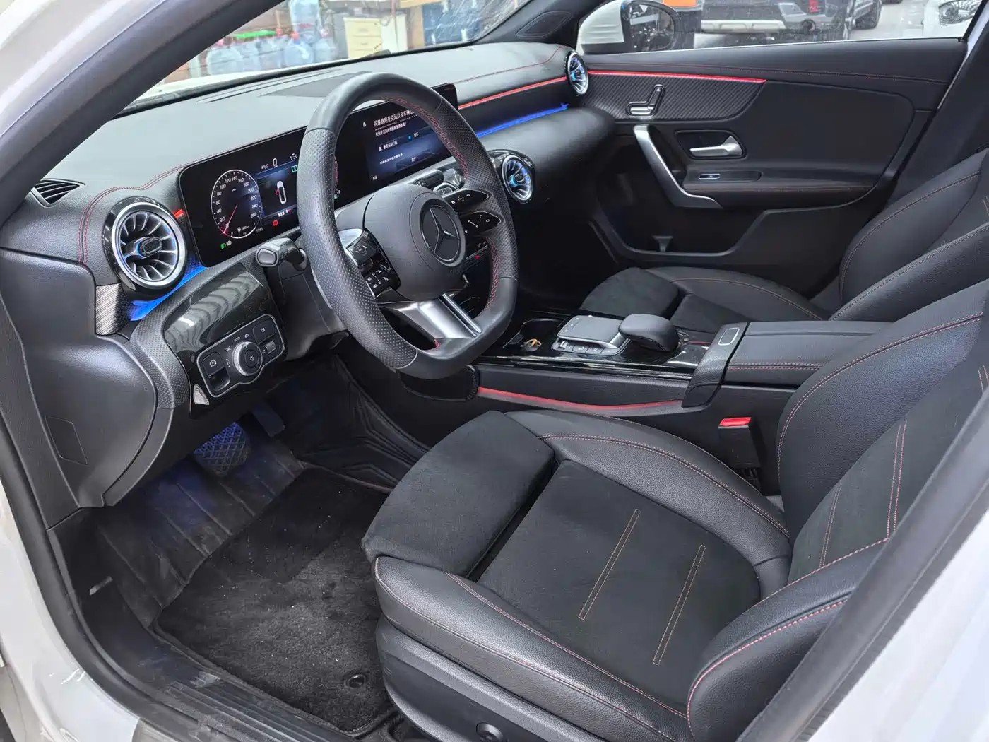 Mercedes-Benz A-Class 2023 A 200 L Fashion фото 10