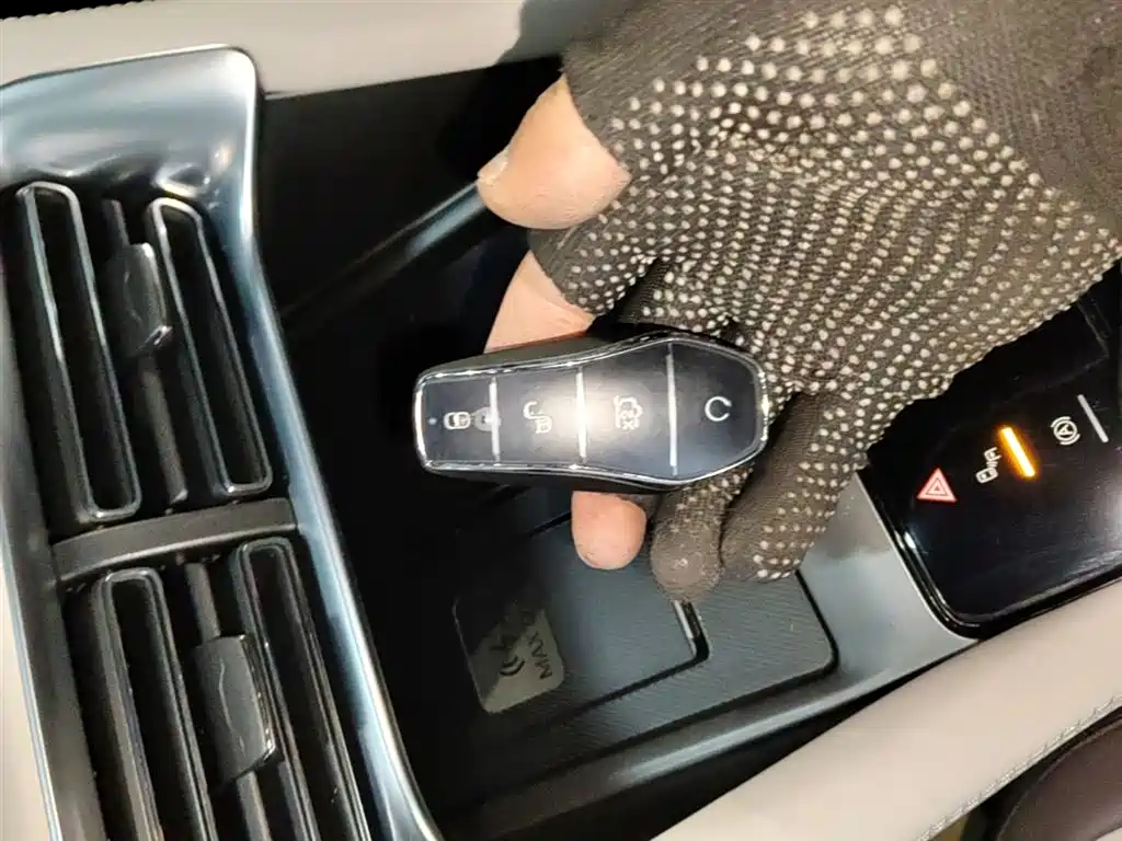 BYD Song PLUS PHEV 2025 DM-i 112KM Honor фото 9
