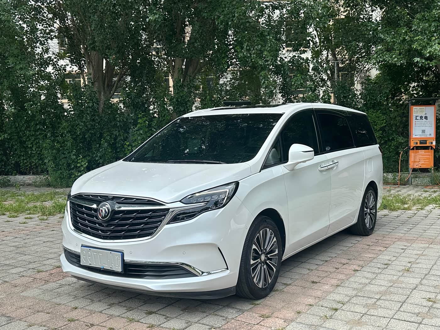 Buick GL8