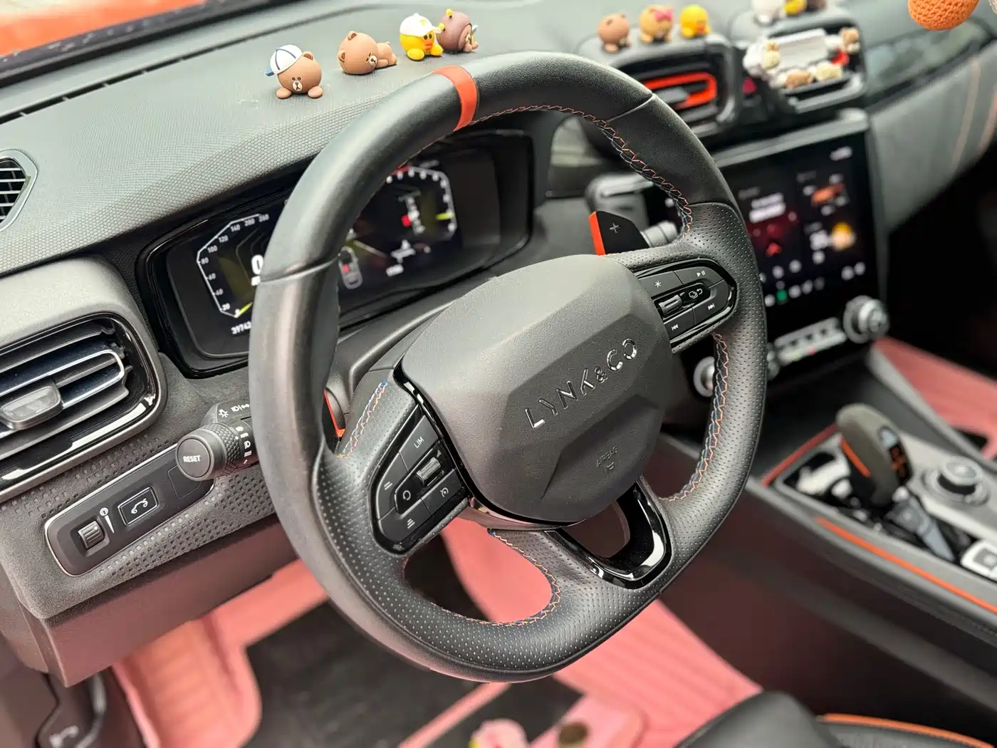 Lynk & Co 02 Hatchback 2021 2.0TD Halo Driving Control Package Edition фото 19