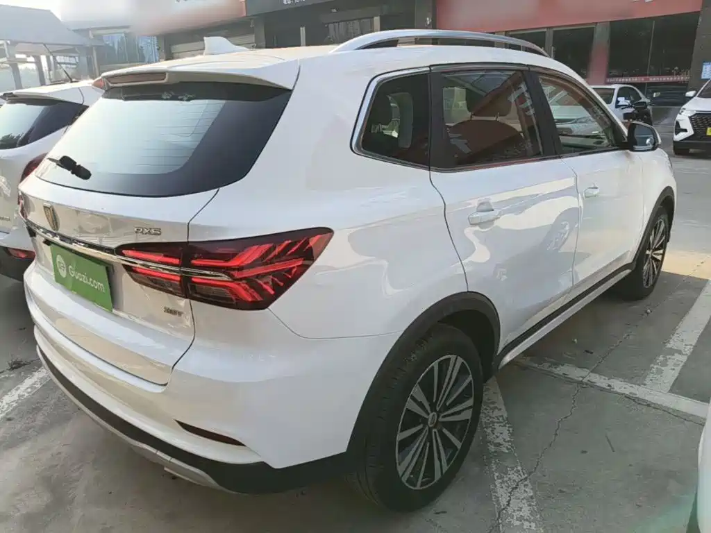 Фото 7 - Roewe RX5