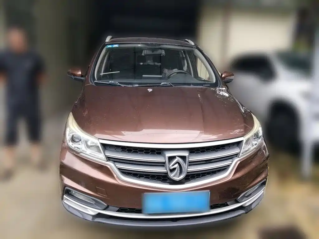 Baojun 730 2020 2019 1.5L Manual Fashion Edition 7-Seater China VI