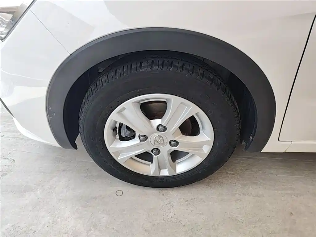 Baojun 310 2017 2016 1.2L Manual Luxury Type