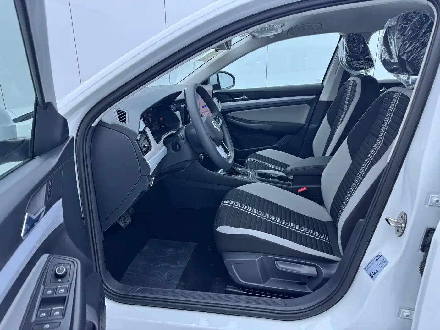 Volkswagen Bora 2025 200TSI DSG Comfort Edition фото 7