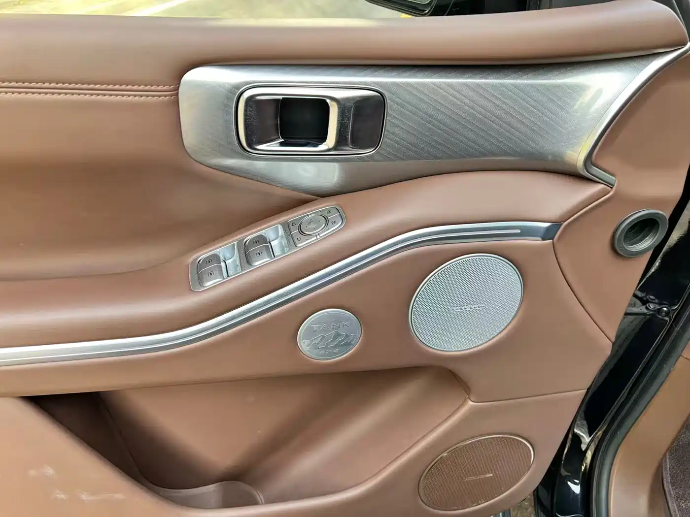 TANK TANK 700 NEW ENERGY