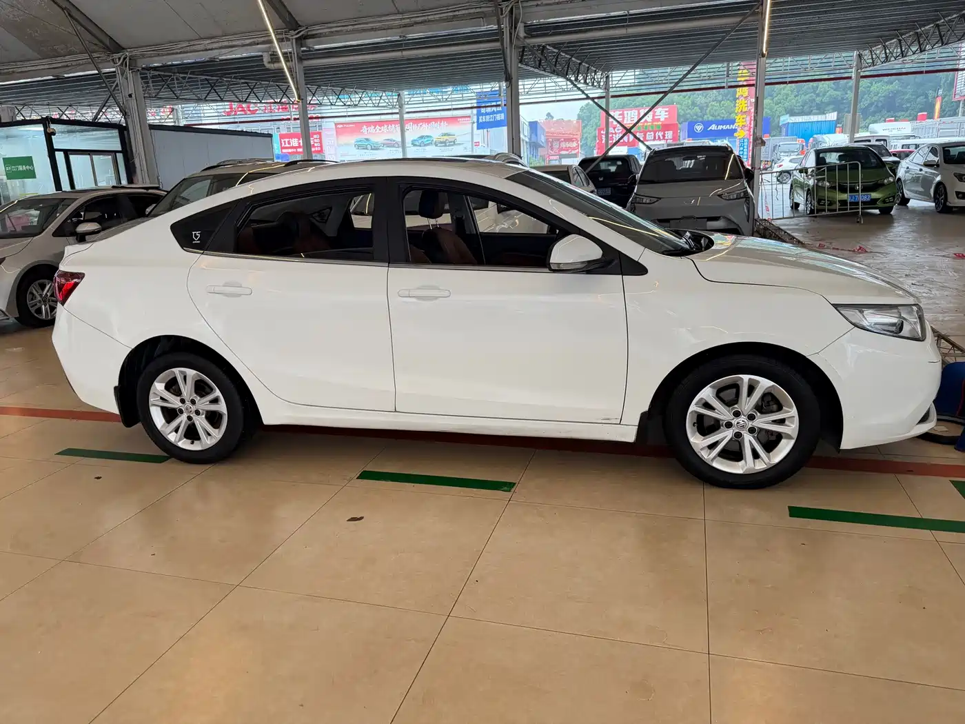 MG GT 2016 2016 Model 1.5T Automatic Premium Luxury Edition