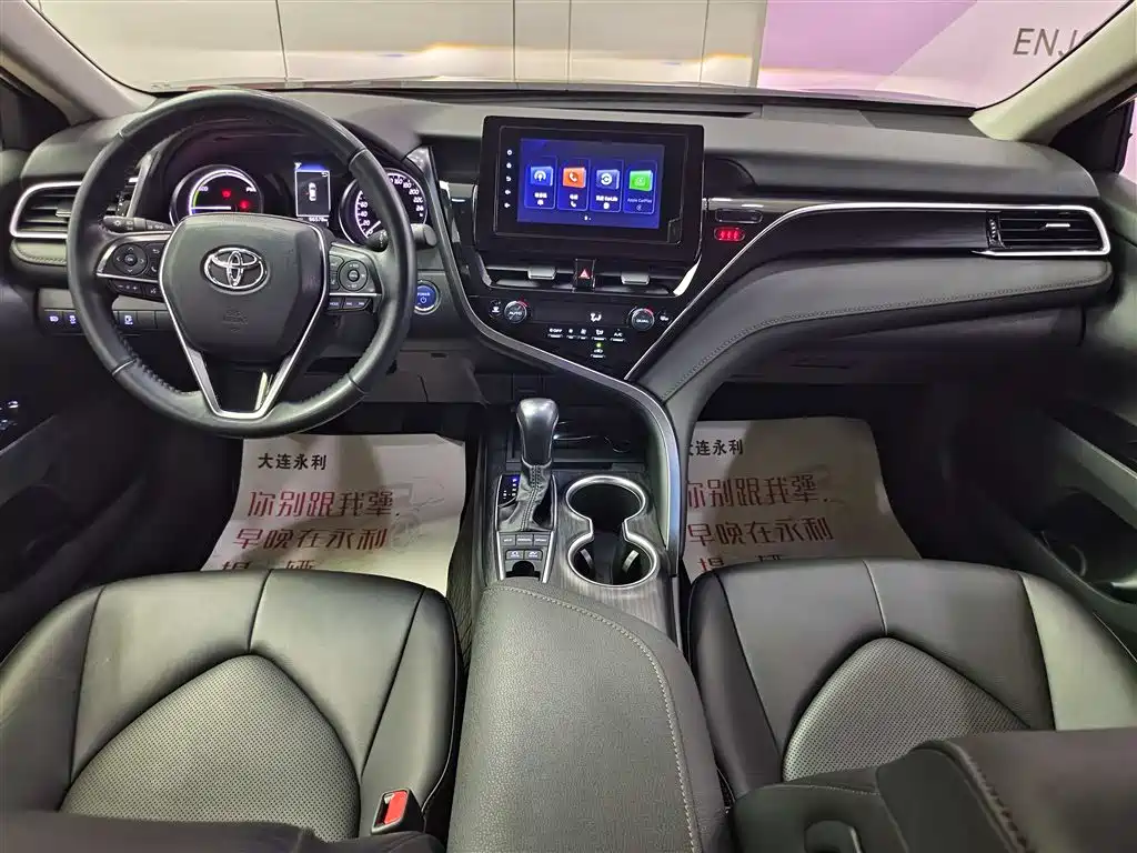 Toyota Camry 2021 Hybrid 2.5HGVP Leading Edition фото 12