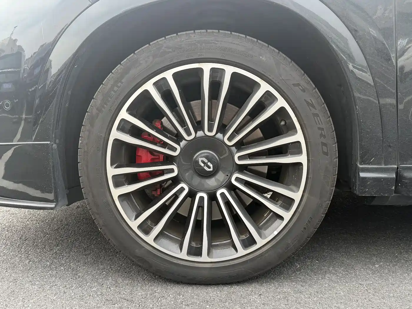 AITO Wenjie AITO M7 2024 1.5T Smart Drive 4WD Ultra 6-seater фото 8
