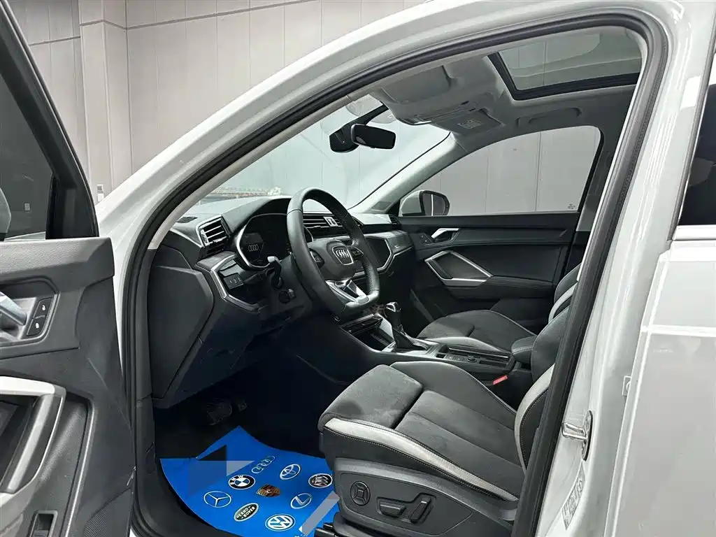 Audi Q3 2023 35 TFSI Fashion Dynamic (1.4T) фото 10