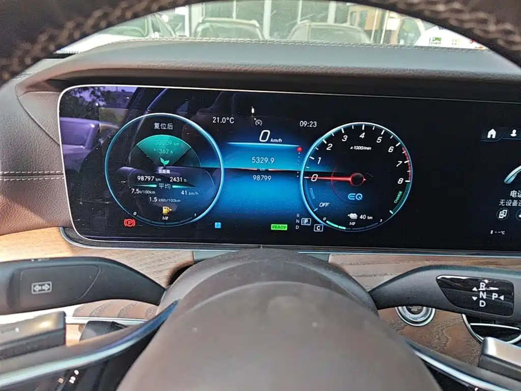 Mercedes-Benz E-Class New Energy 2021 E 350 e L Plug-in Hybrid Sedan фото 8