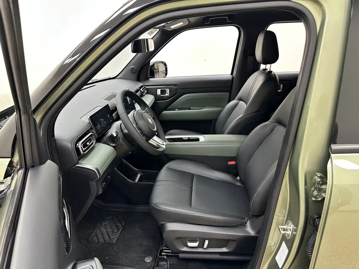 Baojun Yueye Plus 2024 2025 Model Premium 5-Seat