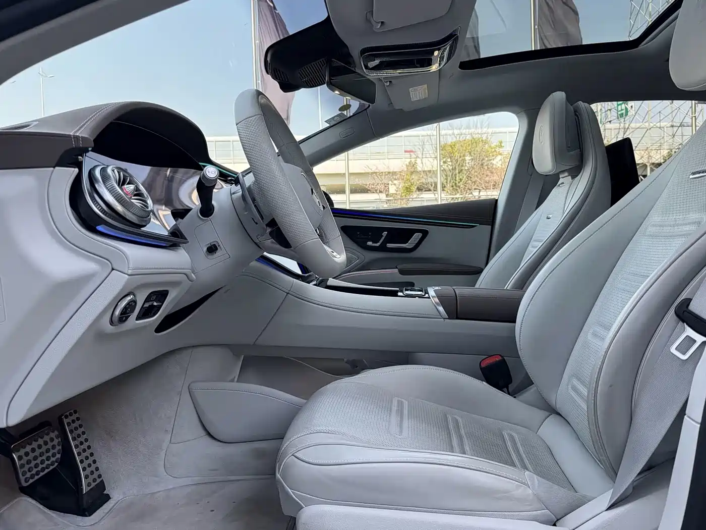 MERCEDES-BENZ EQS AMG