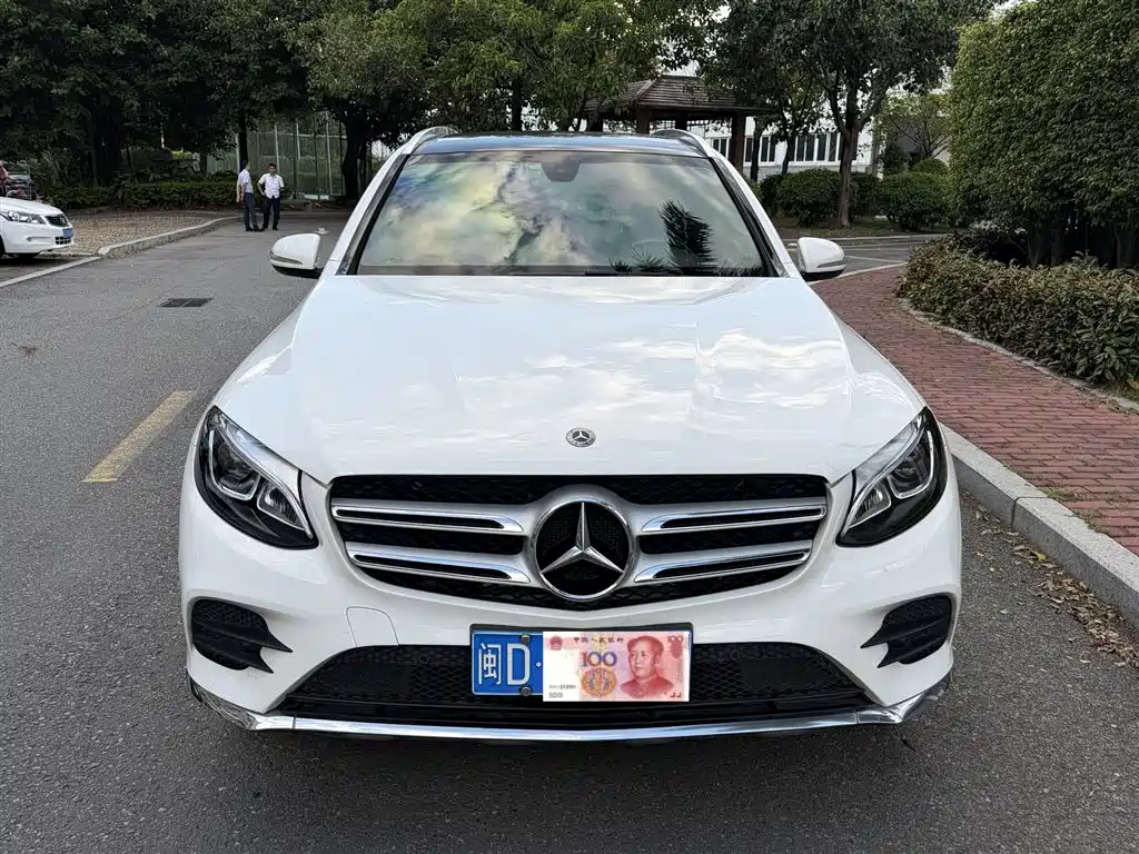 Mercedes-Benz GLC 2018 Facelift GLC 260 4MATIC Dynamic фото 2