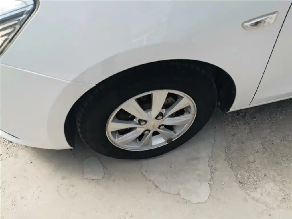 Chevrolet Sail 2018 Sail 3 1.5L Manual Ideal Sunroof фото 23