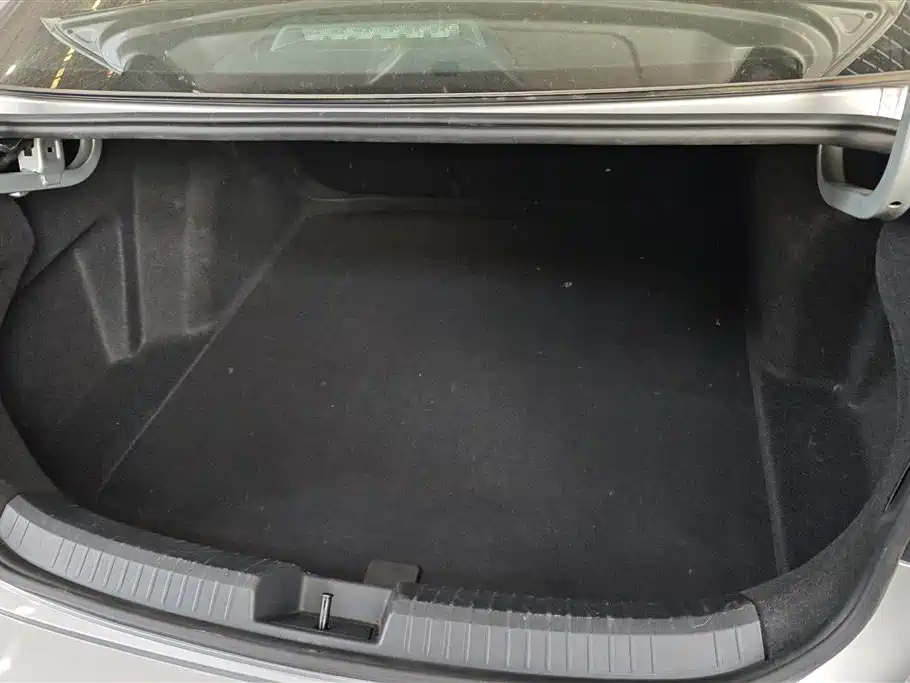 Volkswagen Sagitar 2019 280TSI DSG Comfort China V фото 4