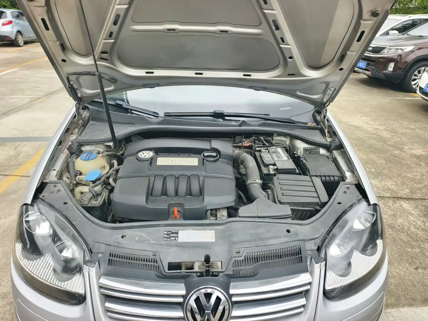 Volkswagen Sagitar 2011 2011 1.6L Automatic Fashion