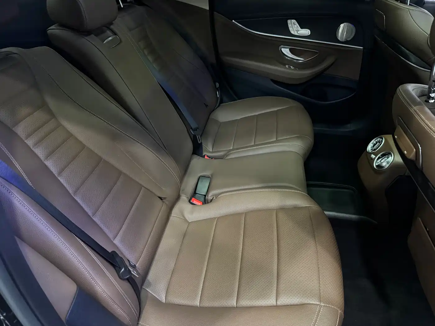 Mercedes-Benz E-Class 2019 E 300 L Sport Fashion фото 7