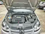 صورة 12 - Volkswagen Sagitar