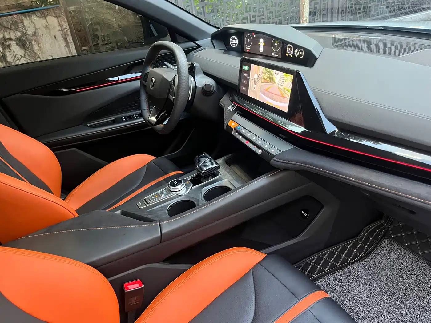 Changan UNI-V 2026 2025 1.5T 500Bar Premium Sport Model