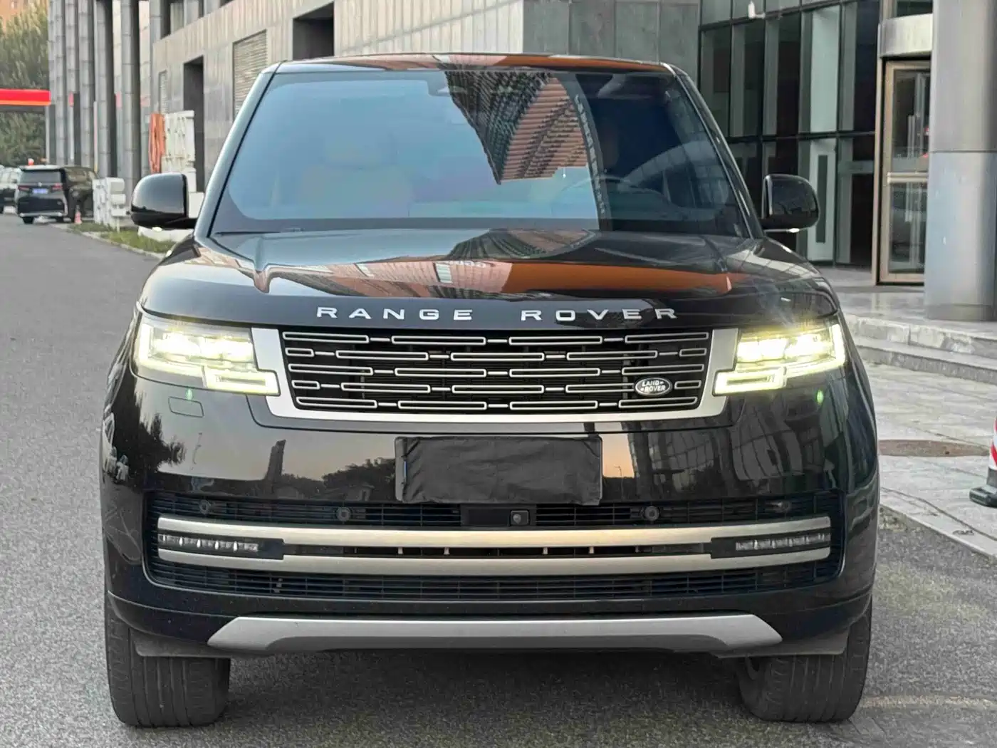 Land Rover Range Rover 2024 2024 3.0 L6 400PS Golden Age Extended 7-Seater