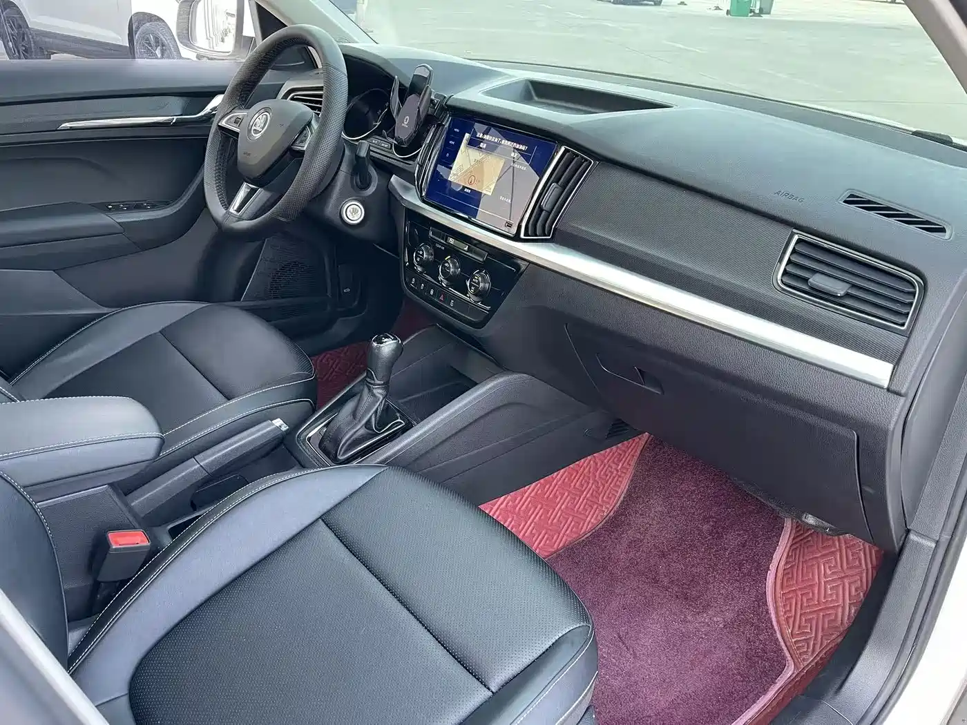Škoda Kamiq 2022 1.5L Automatic Comfort Edition фото 14