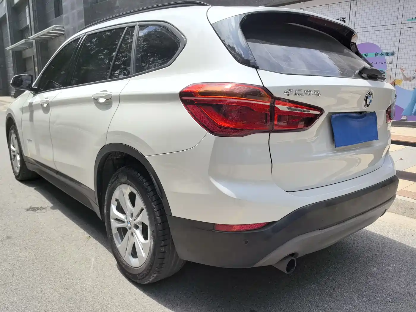 BMW X1 2018 sDrive18Li Premium Model фото 12