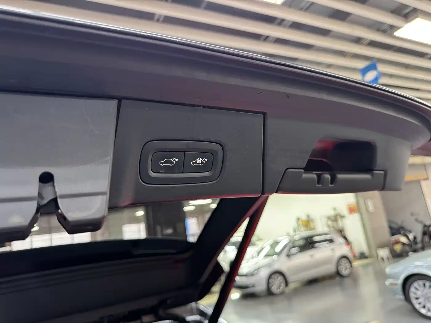 Фото 23 - Volvo V90