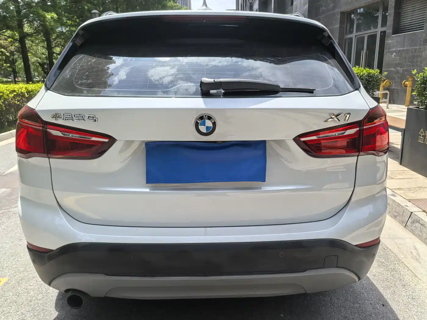 BMW X1 2018 sDrive18Li Premium Model фото 11
