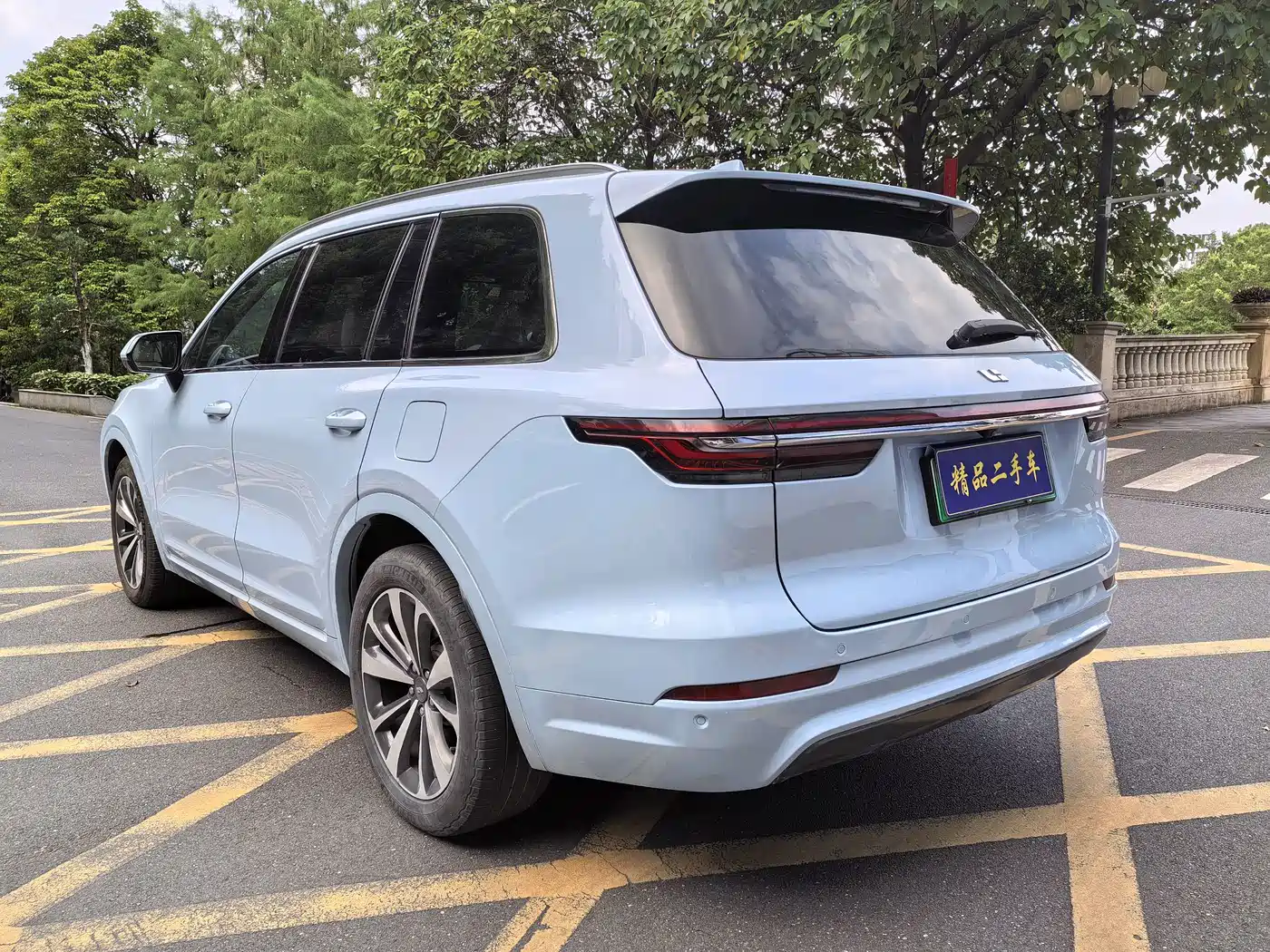 Фото 8 - Li Auto Li ONE