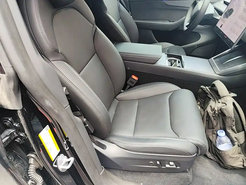 Tesla Model Y L 2026 2025 Facelift Long Range AWD