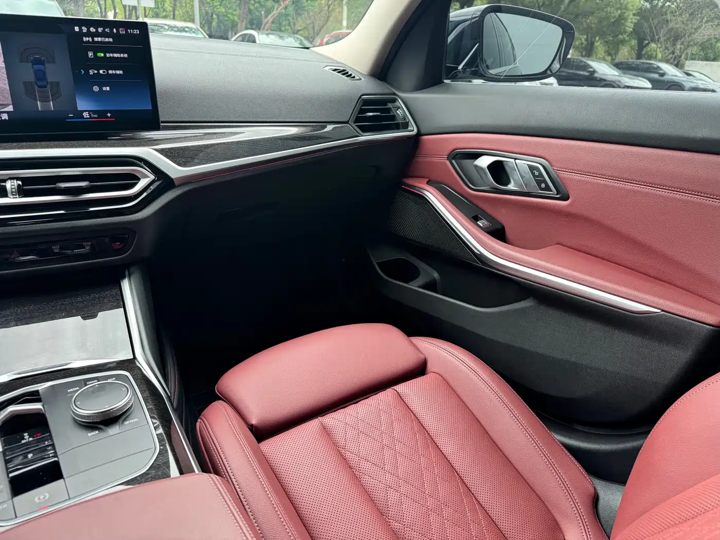 BMW 3 Series 2024 325Li M Sport Package фото 13