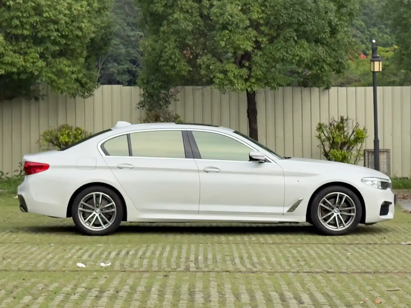 BMW 5 Series 2020 525Li M Sport Package фото 5