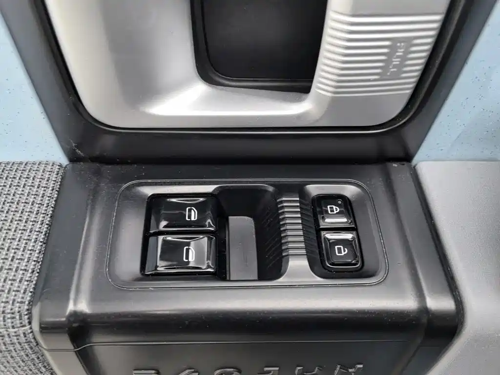 Baojun E300 2021 2020 Plus Stellar Smart Travel Edition