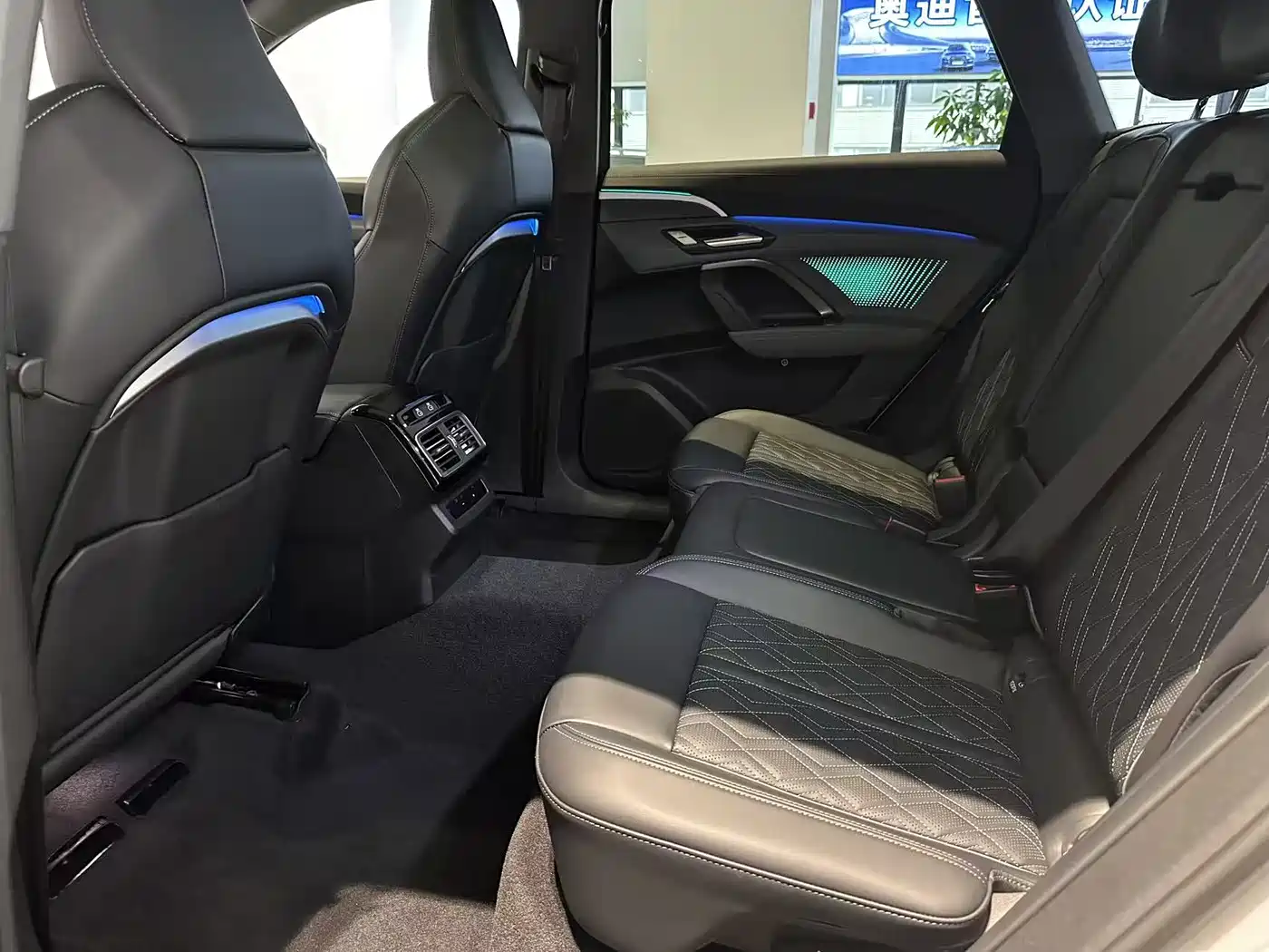 Audi Q5L 2026 Luxury Sport 150kW фото 7