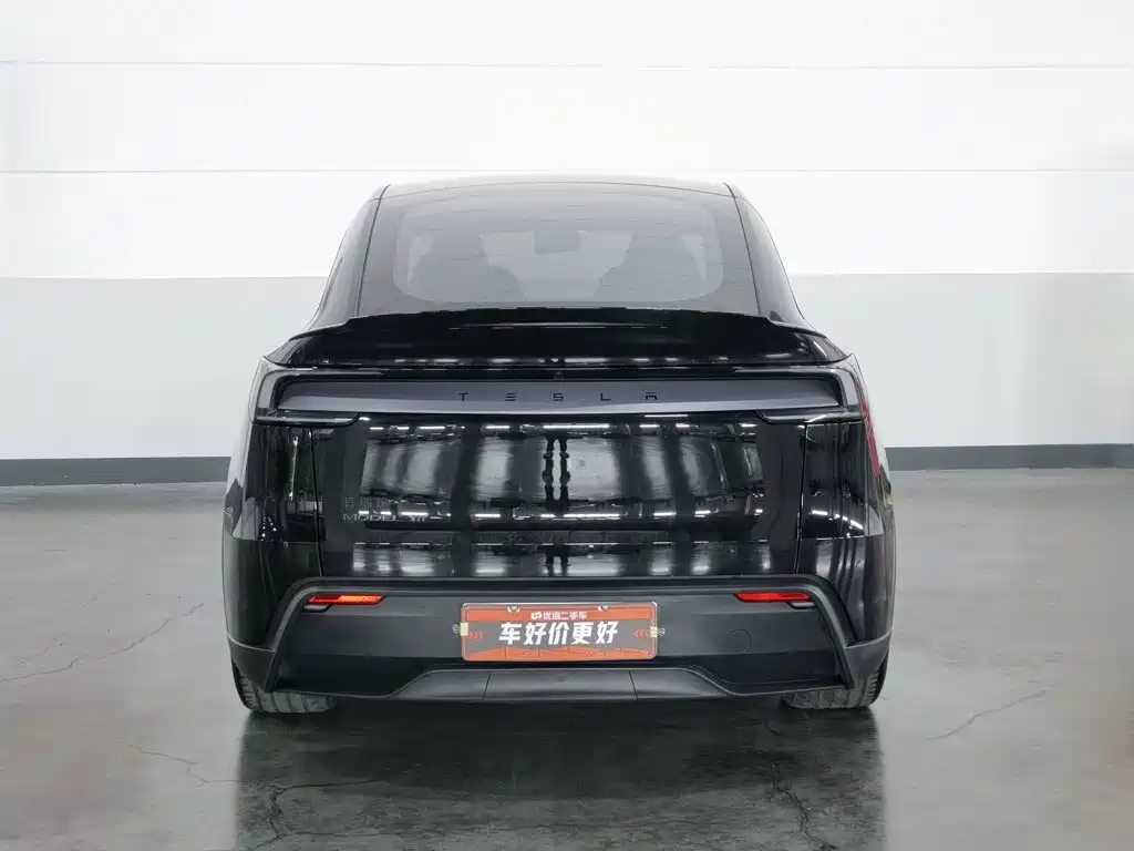 Tesla Model Y L 2025 2025 Facelift Long Range AWD