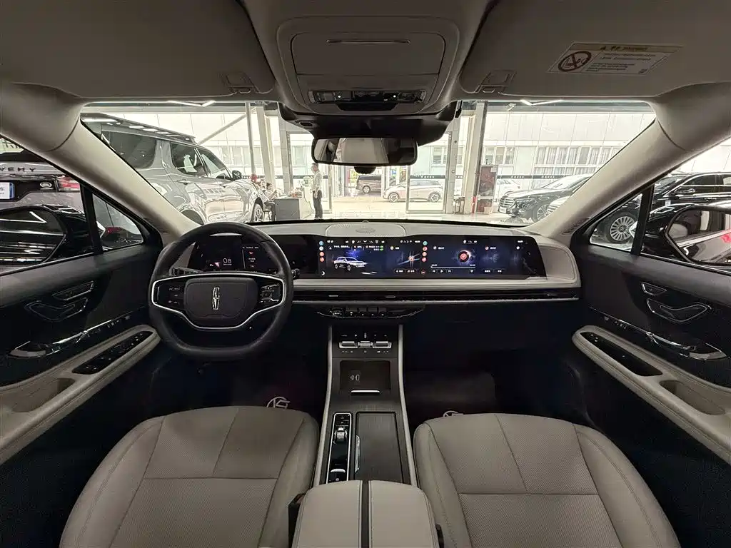 LINCOLN ADVENTURER