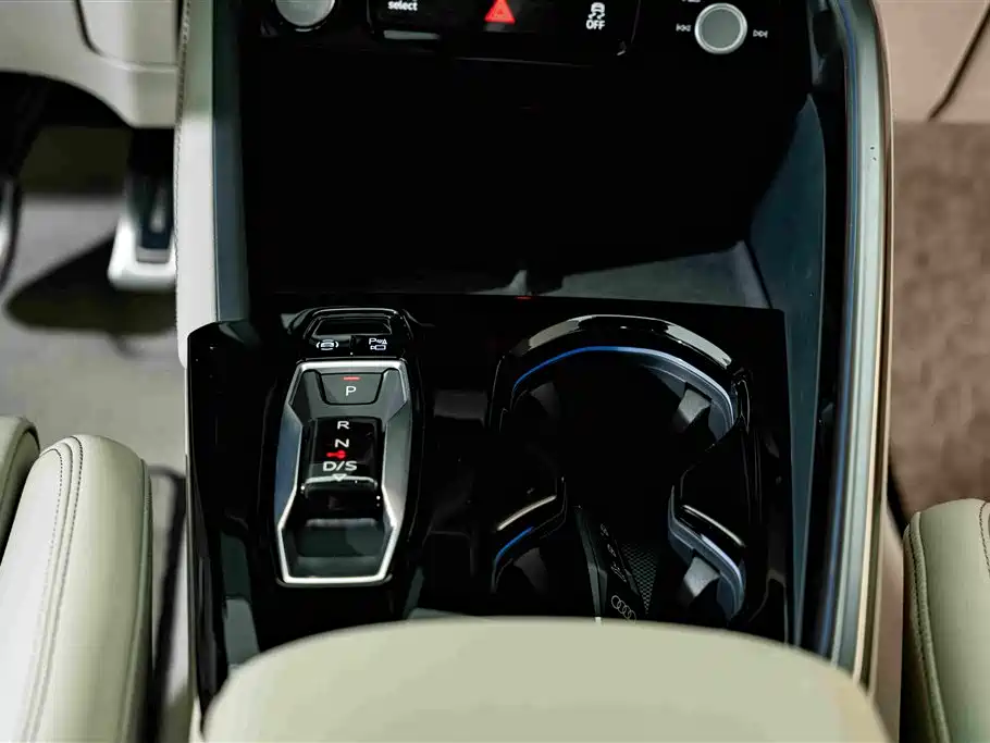 Audi Q5L 2026 2026 Model Base Version