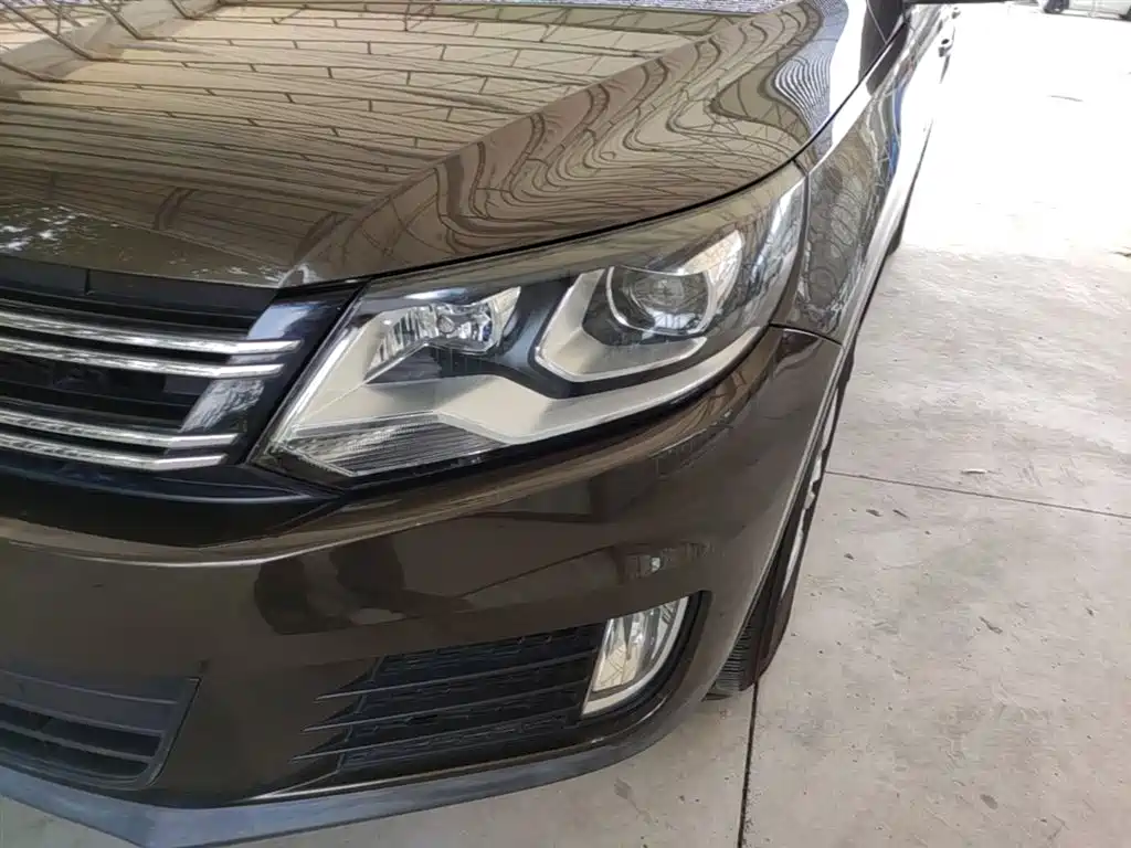 Volkswagen Tiguan 2015 1.8TSI Automatic 2WD Trendline фото 24