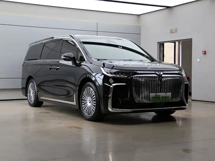 Voyah Dreamer 2025 2025 PHEV 4WD Kunpeng Premium Edition