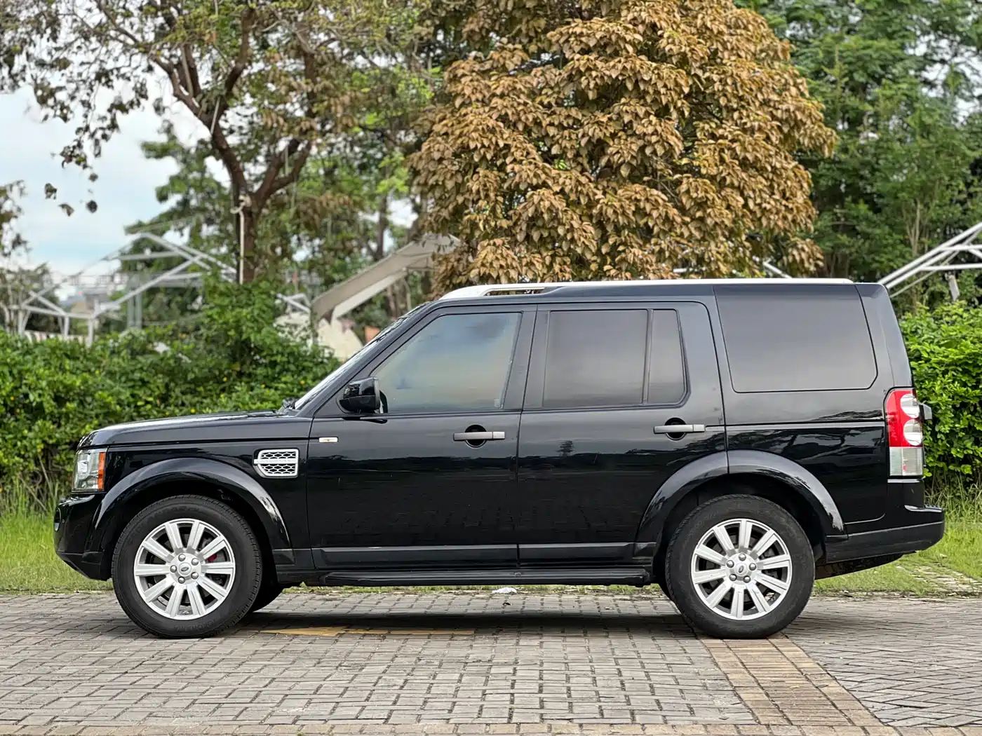 Фото 7 - Land Rover Discovery