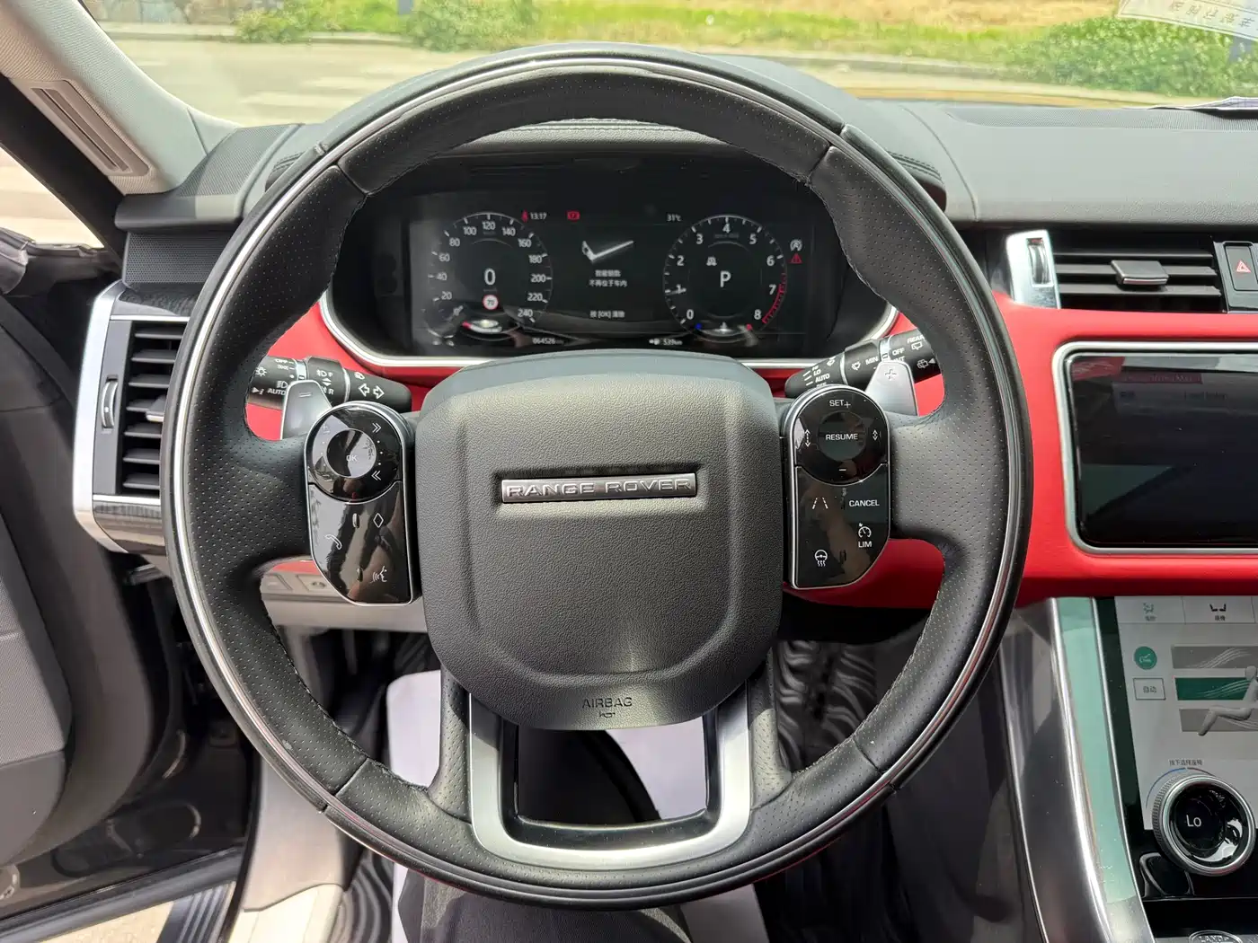 Land Rover Range Rover Sport 2022 3.0 L6 Gloss Black Edition фото 14