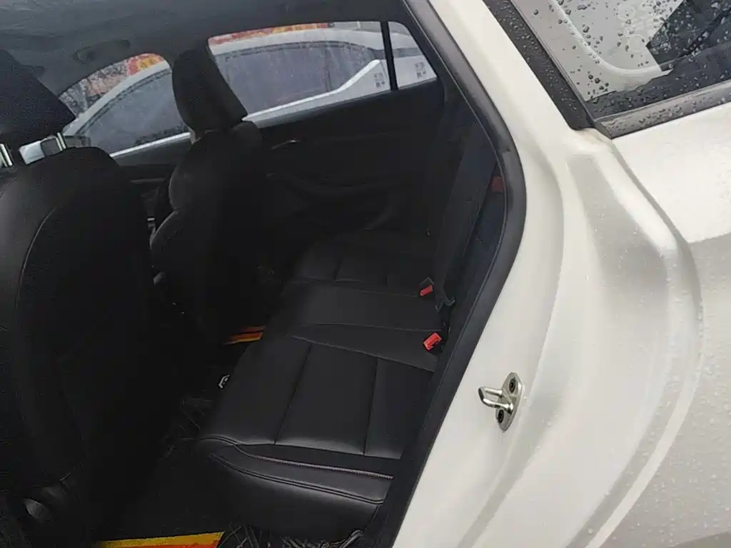 MG MG5 2021 2021 Model 180DVVT CVT Youth Luxury Edition