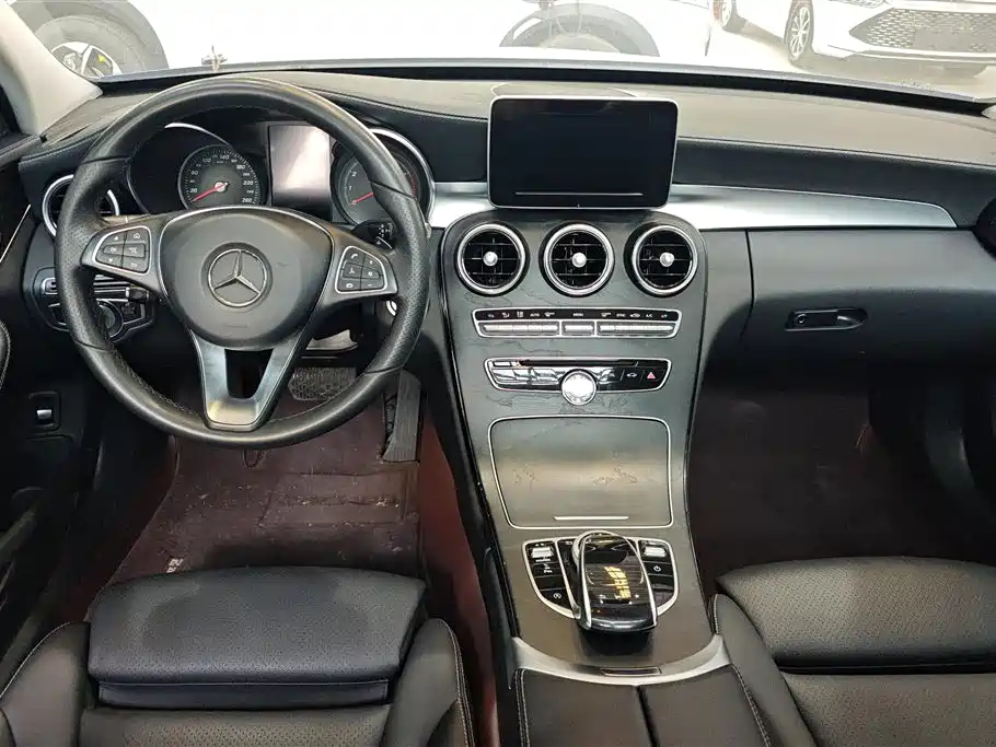 Mercedes-Benz C-Class 2018 C 200 L Sport Achievement Special Edition фото 12