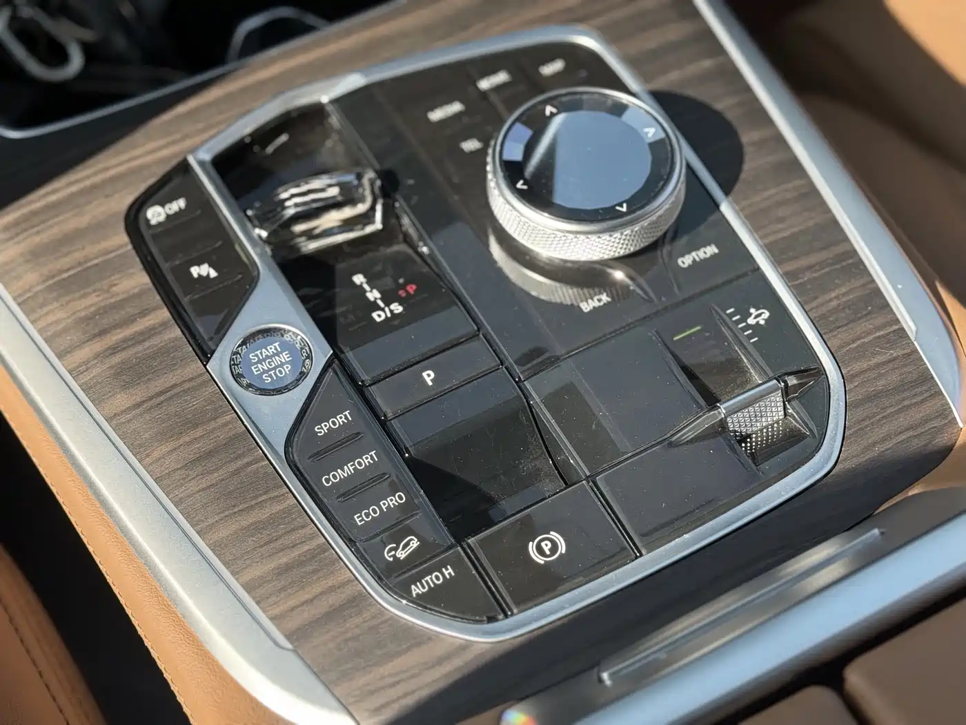 BMW X7 2023 xDrive40i Leading Luxury Package фото 16