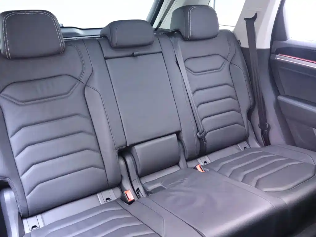 Фото 23 - Volkswagen Touareg