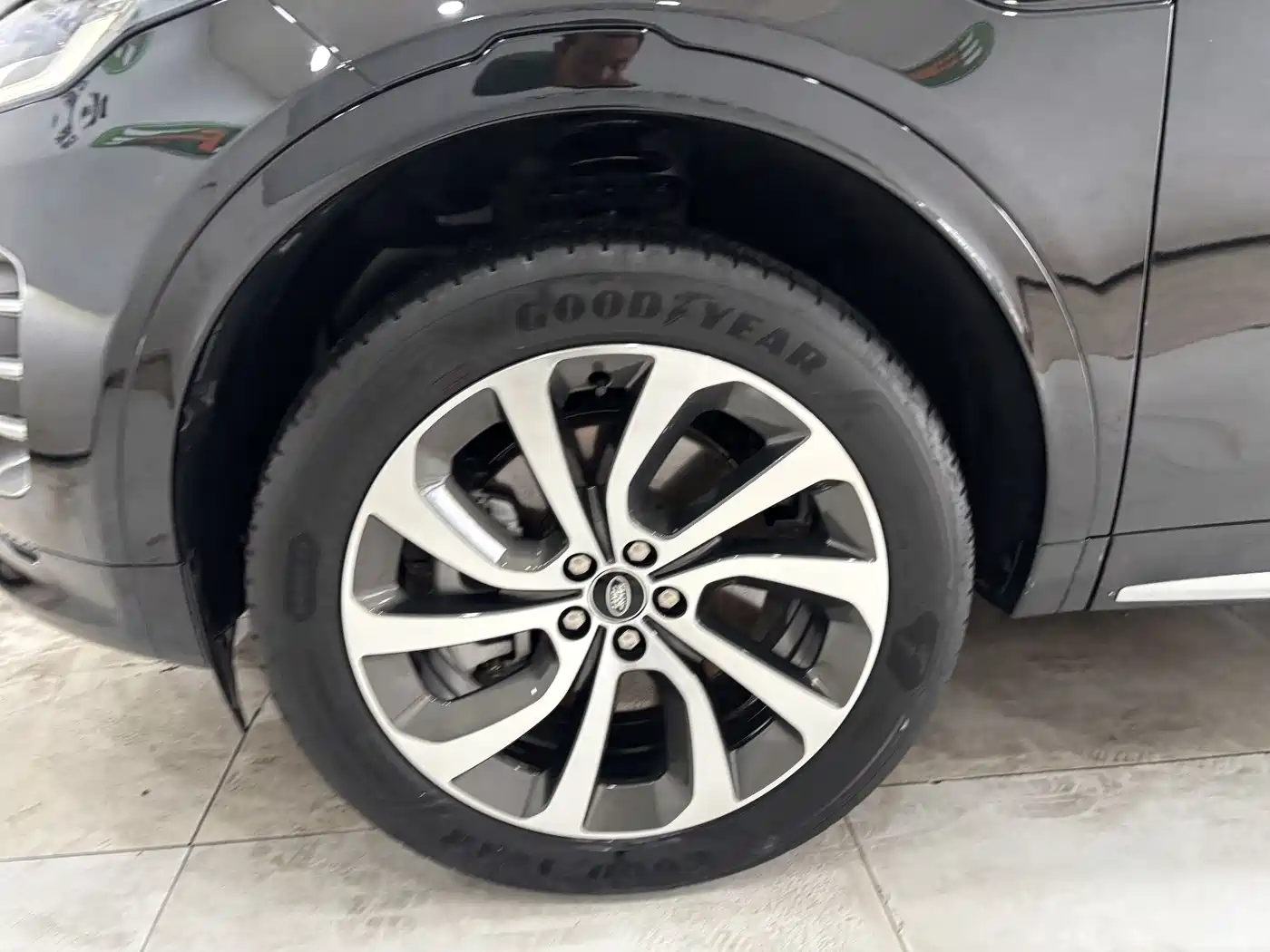 Land Rover Discovery Sport 2024 Performance Technology Edition фото 32